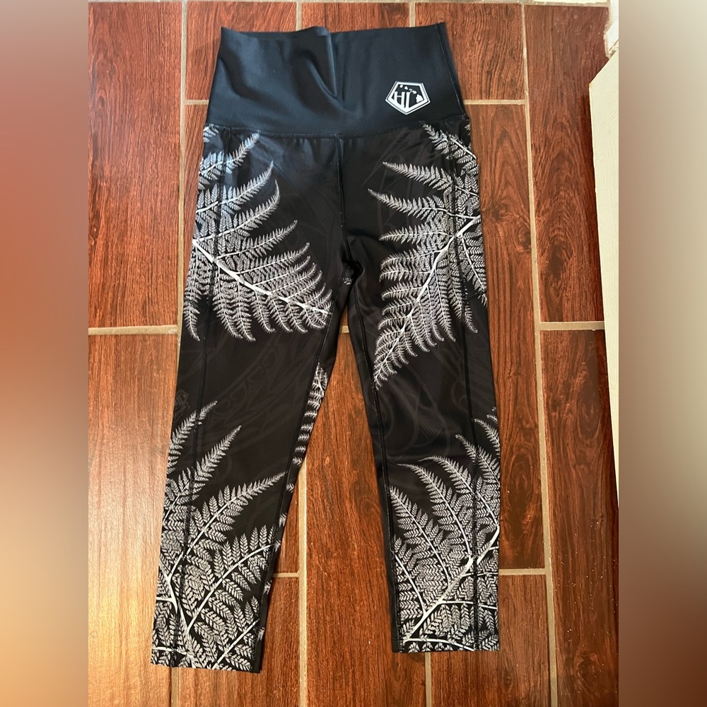 Kids Black and White Fern Pattern Leggings